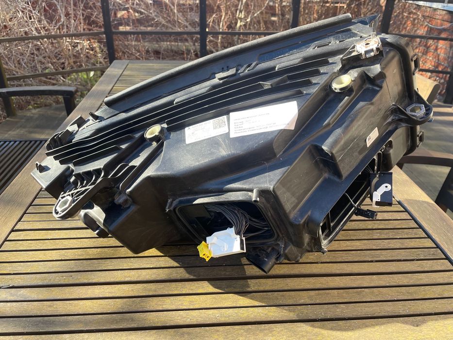 oryginalna lampa lewa LED Mercedes GLC 2022+ (X254/C254)
