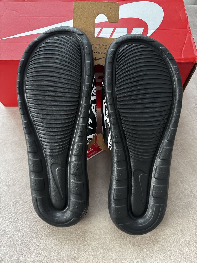 Оригінал Тапки Шльопанці Nike Victori One Slide Print 45р.