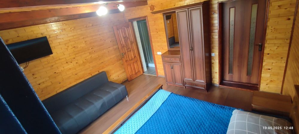 Частина Будиноку "Ясень" на 6 номерів 12-18місць з кухнею та