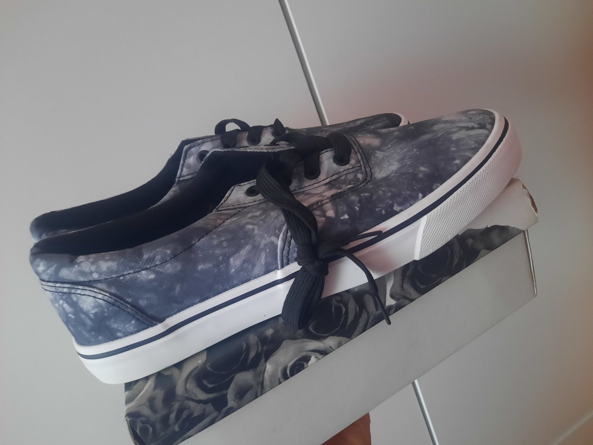 Nowe męskie buty Sinsay