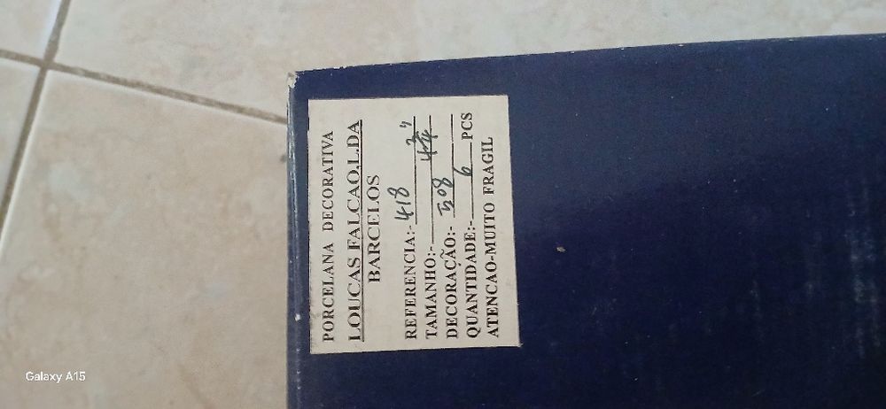 Conjunto de 6 chávenas em porcelana