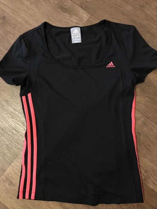 Adidas женская футболка