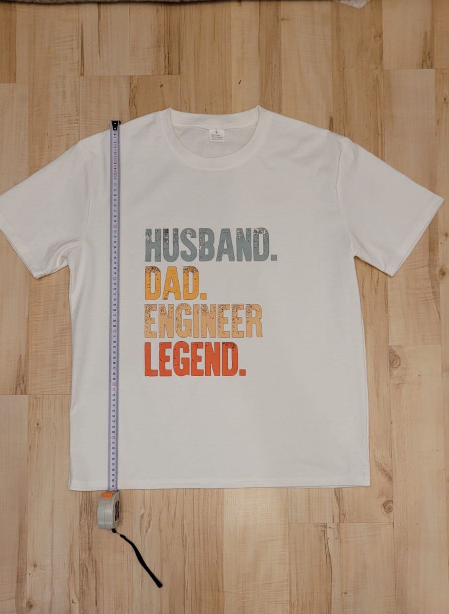 T-shirt z nadrukiem Husband Dad Engineer Legend