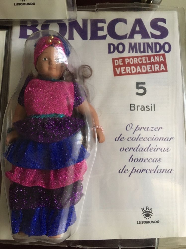 Bonecas de porcelana