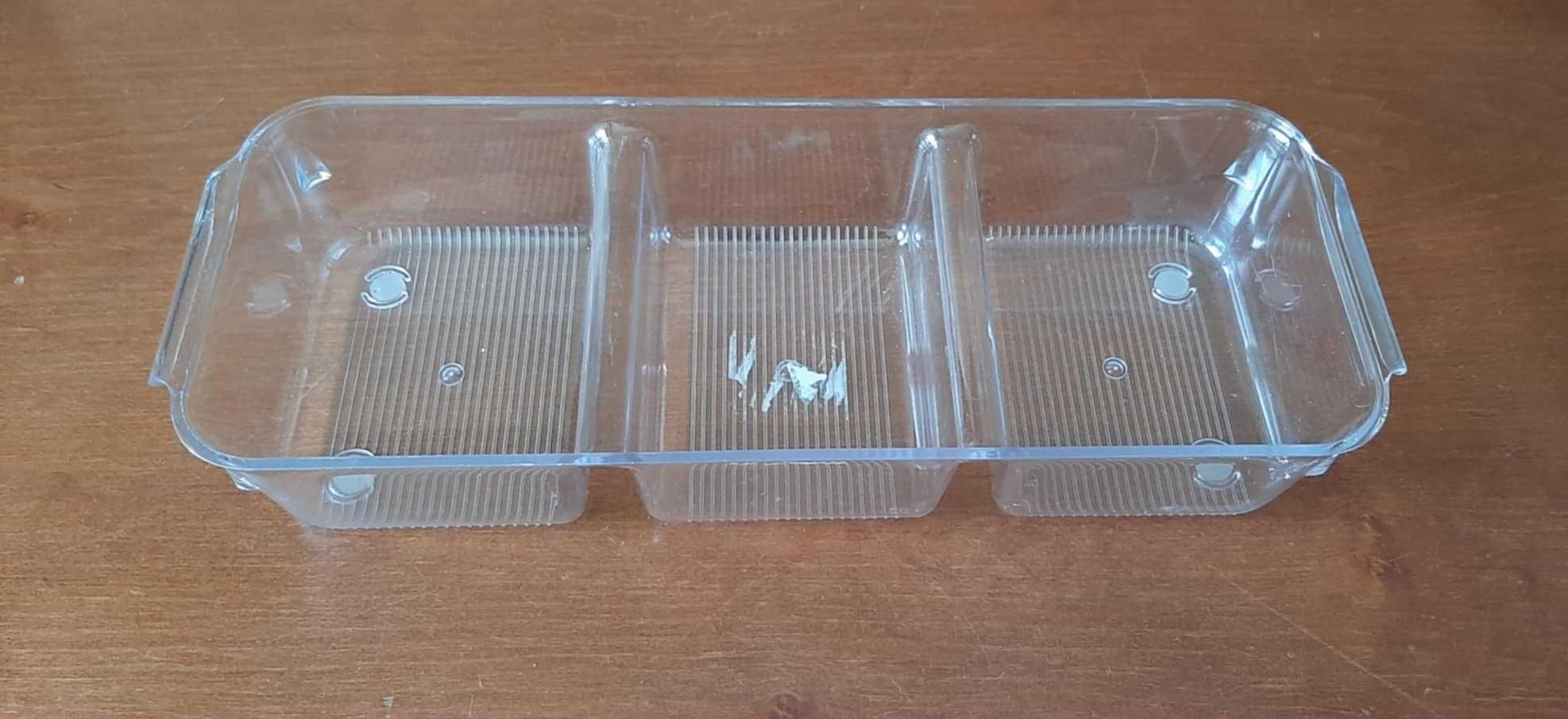 Plastikowy przezroczysty pojemnik / organizer na np. kosmetyki