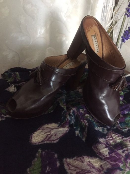 Туфли мюли. Бредовые, Италия