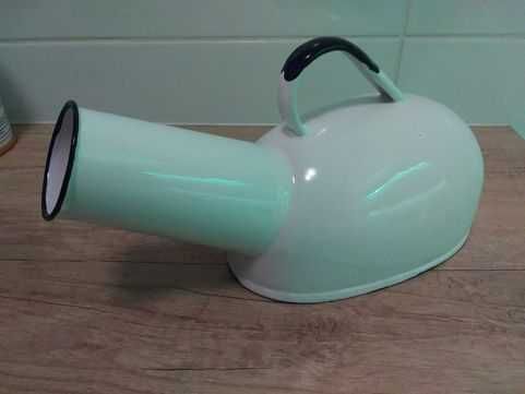 Metalowa męska kaczka na mocz dla osoby chorej starsze leżącej mężczyz