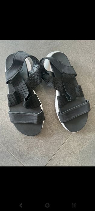 Clara barson idealne 38