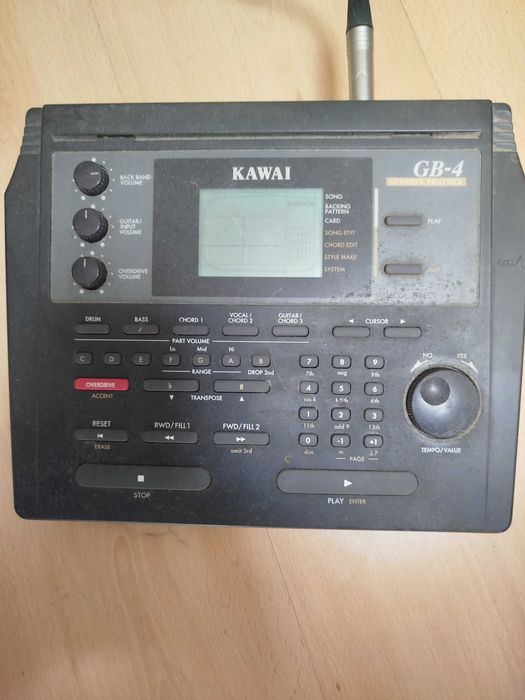 Equipamento de treino de guitarra.