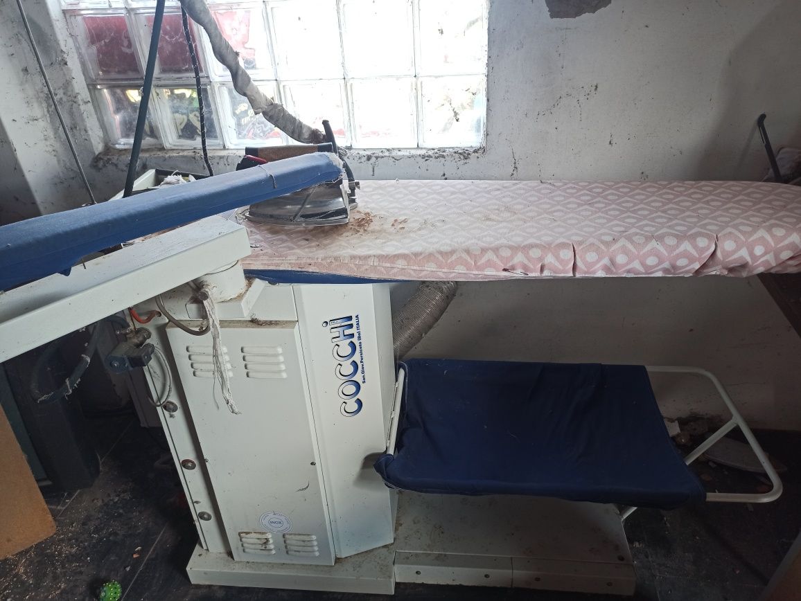 Máquina passar a ferro cochi
