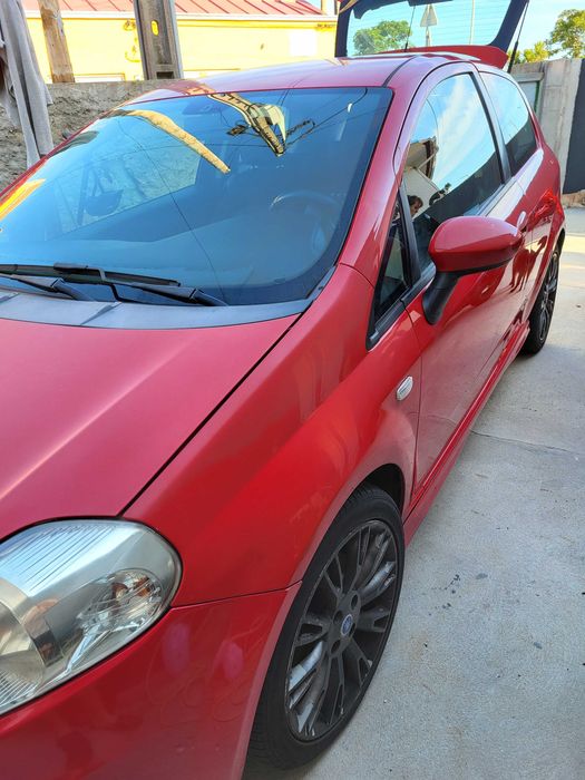 Vendo Fiat Punto 1.3 Multijet Diesel (avariado)