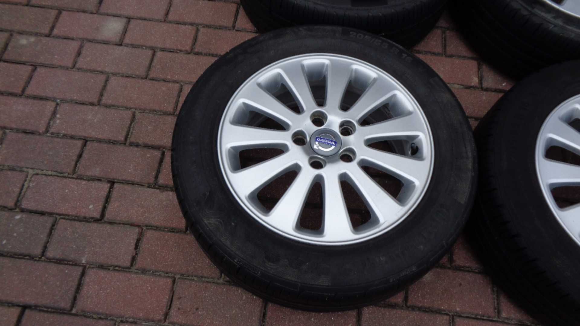 Alufelgi 16 Volvo C30 S40 V50 S60 z oponami letnimi 6mm 5x108 oryginał