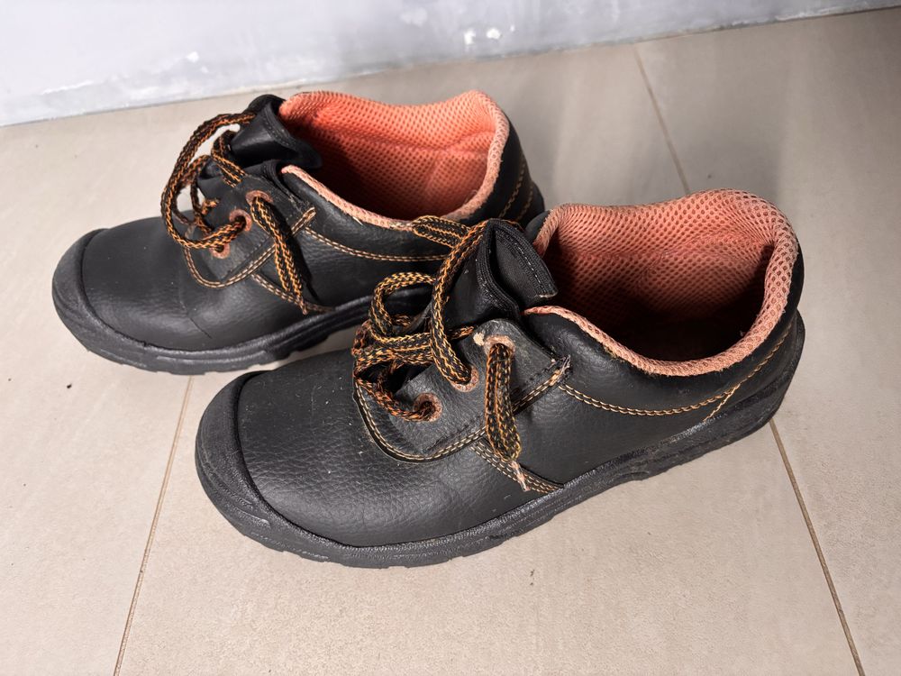 Buty robicze roz 40