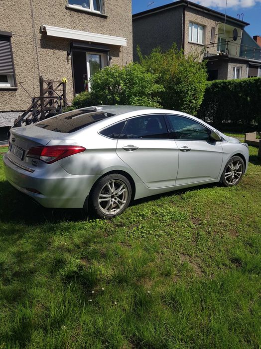 HYUNDAI i40 2.0 GDI 180km Pełna opcja wersja premium (usterka silnika)