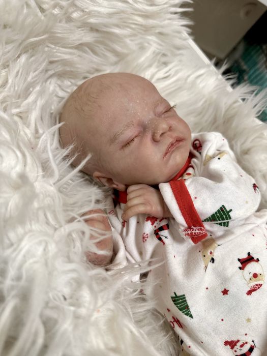 Odrodzony reborn. Sliczny niemowlak