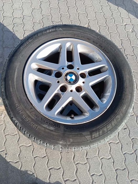 Jantes BMW com pneus 195/65 r15