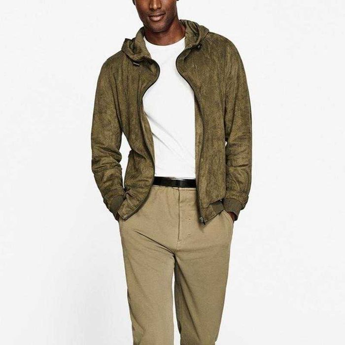 Мужская куртка бомбер худи ветровка с капюшоном цвета хаки от ZARA