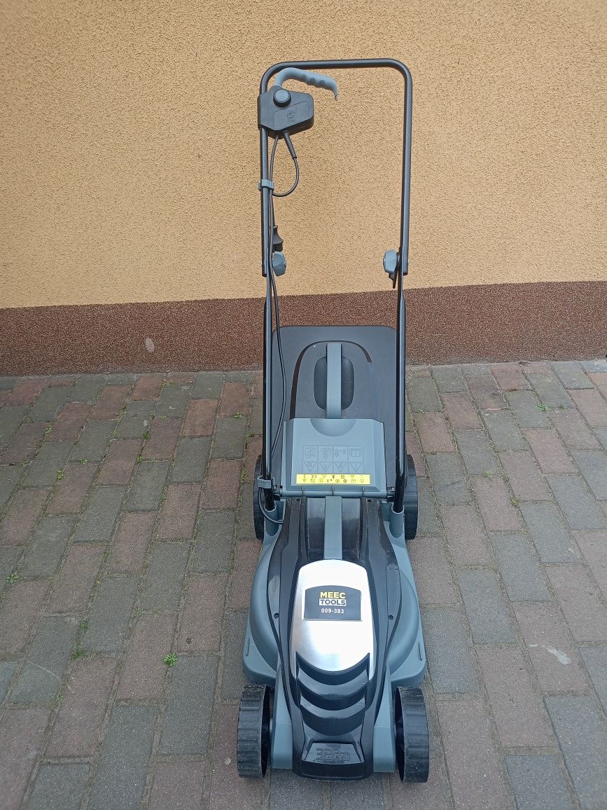 Kosiarka elektryczna Nowa