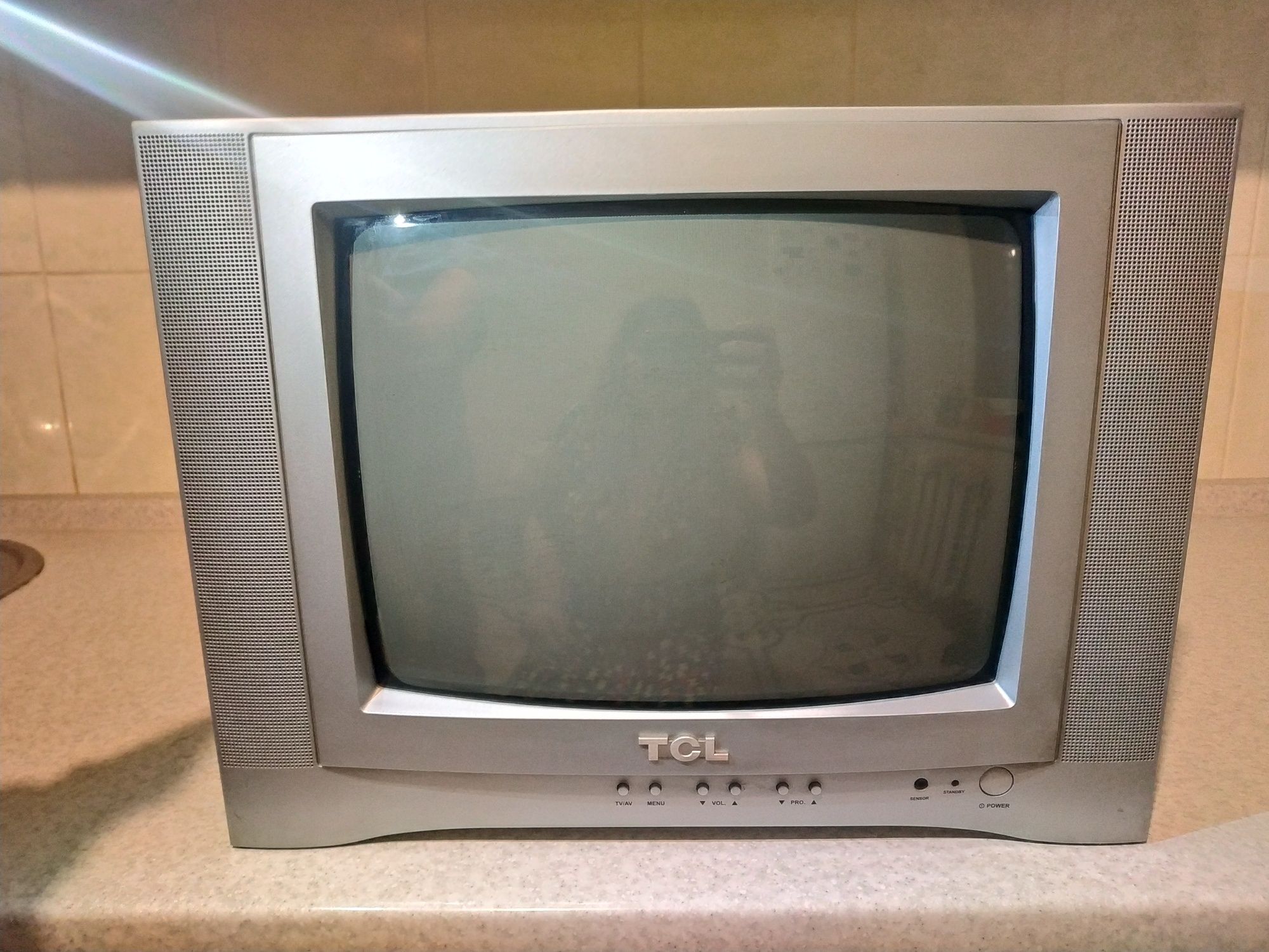 Телевизор TCL 14276, нерабочий