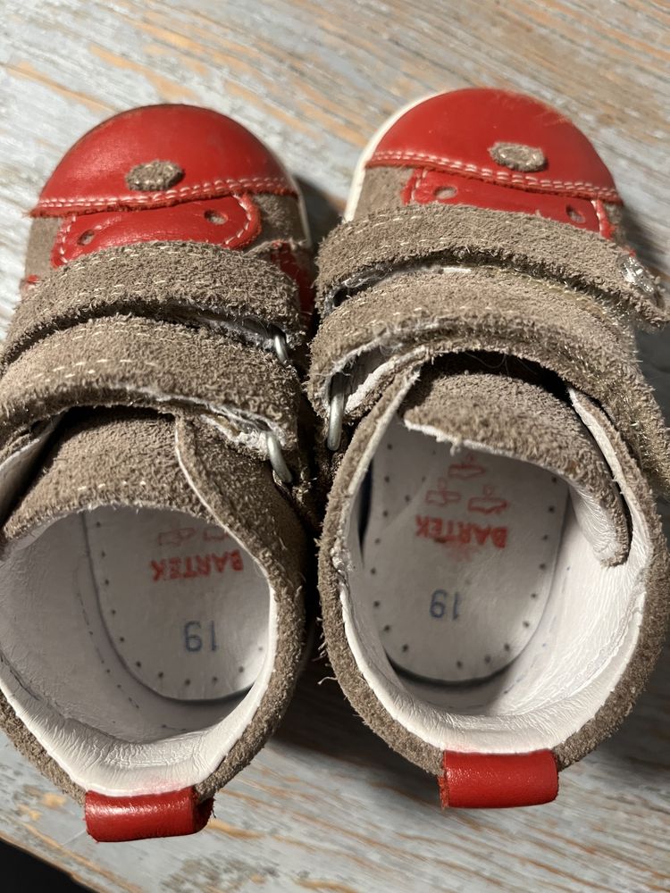 Buty do nauki chodzenia. Buciki Bartek rozmiar 19, pierwsze buty