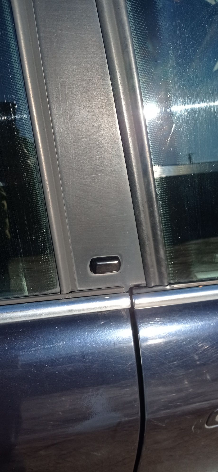Audi A6 C4 fotele podłokietnik skrzynia pompa silnik błotnik licznik