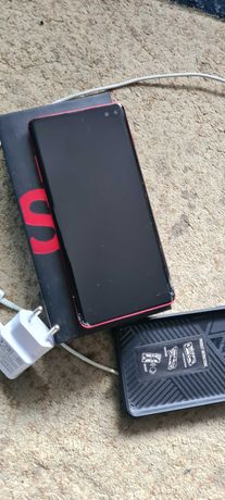 Samsung S10 + czerwony