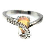Pierscionek srebrny 925 Naturalny Opal i Cyrkonie r15