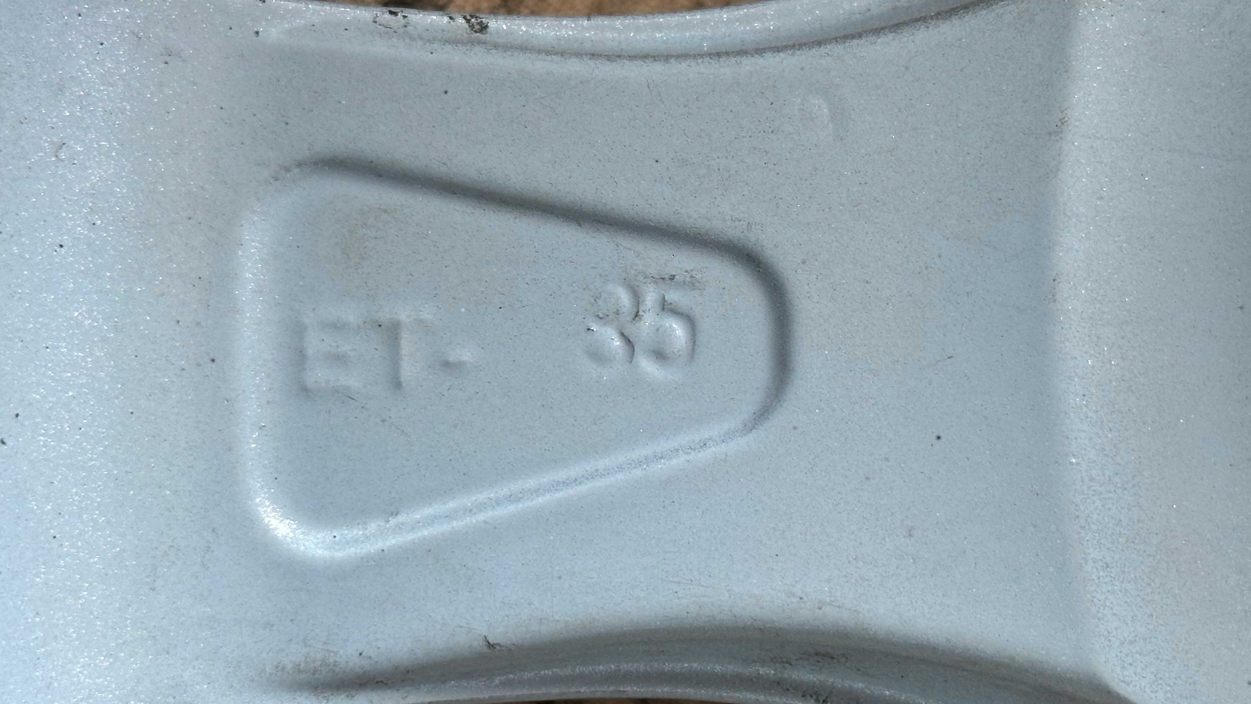 Felgi Aluminiowe 15" 6Jx15 4x100x67,1 ET35 Kia Hyundai Mazda Toyota