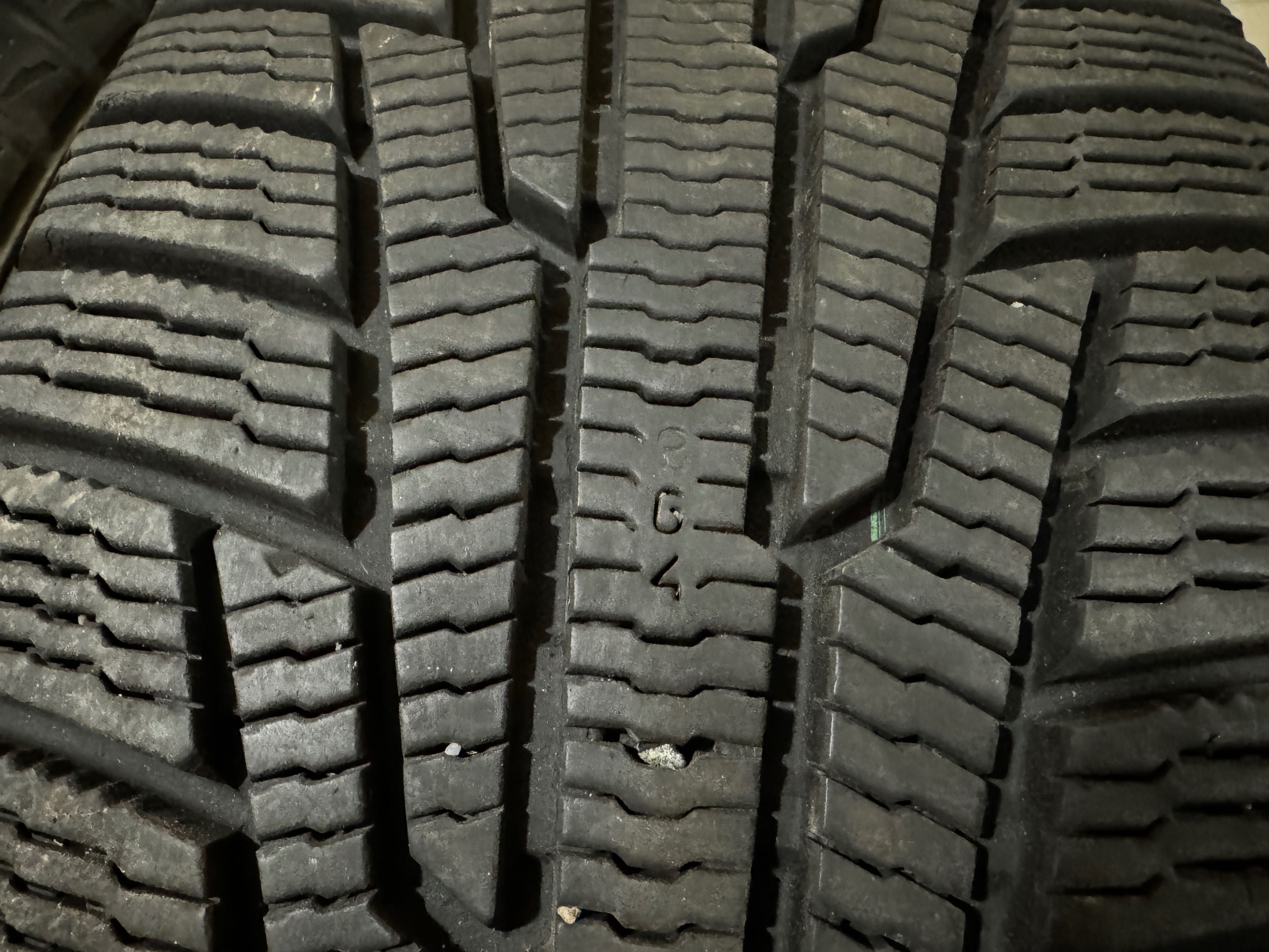 Шини Nokian Nordman RS2 225/55 R17 + диски Rial (Jaguar)