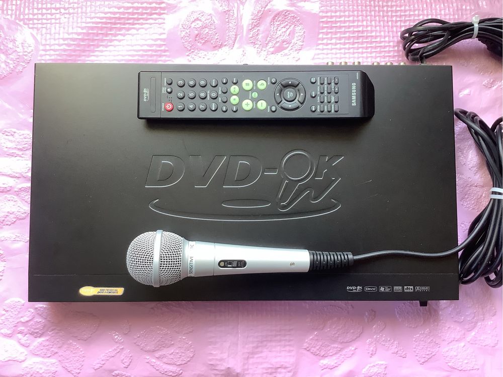 DVD Samsung з караоке,з мікрофоном,ДВД караоке с микрофоном.