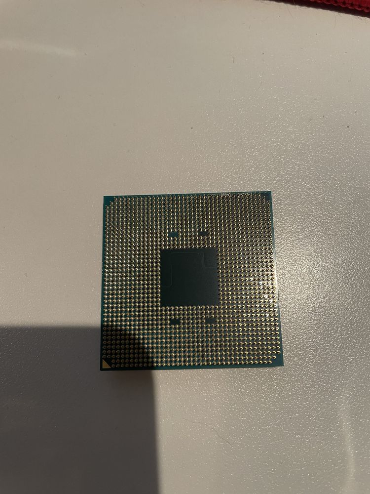 Процесор Ryzen 3 2200g