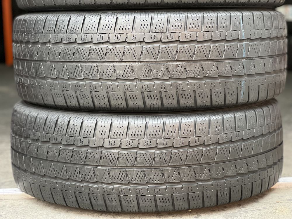 Шины зимние 235/65/R16c Falken EuroWinter