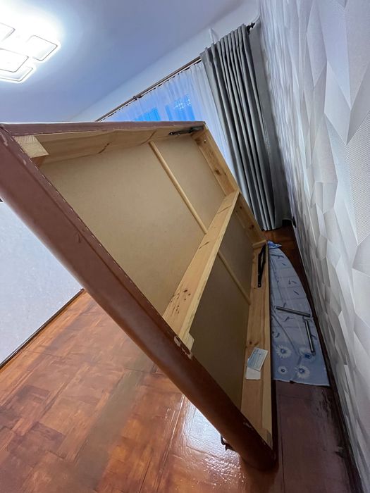 Двоспальне ліжко