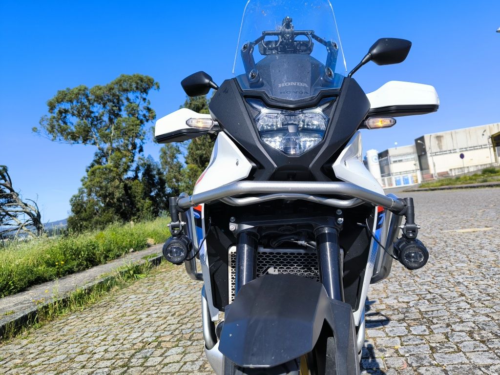 Honda Transalp 750 Full extras
