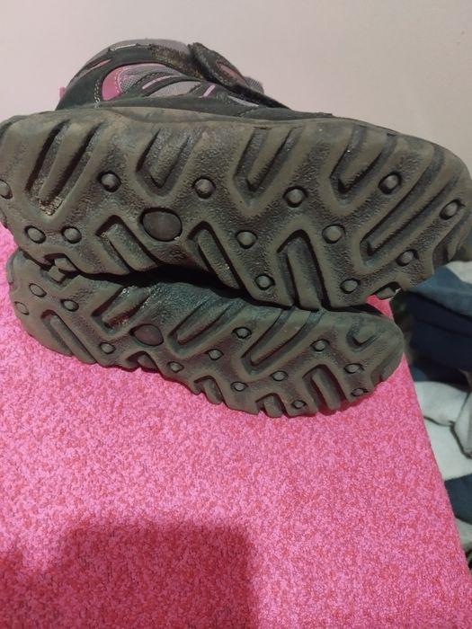 Продам черевики Superfit