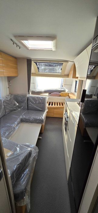 Adria Adora 673 PK z PRZEDSIONKIEM Penta Etna 3,5m