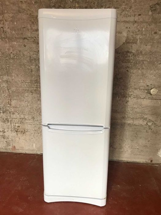 Продам холодильник на запчастини