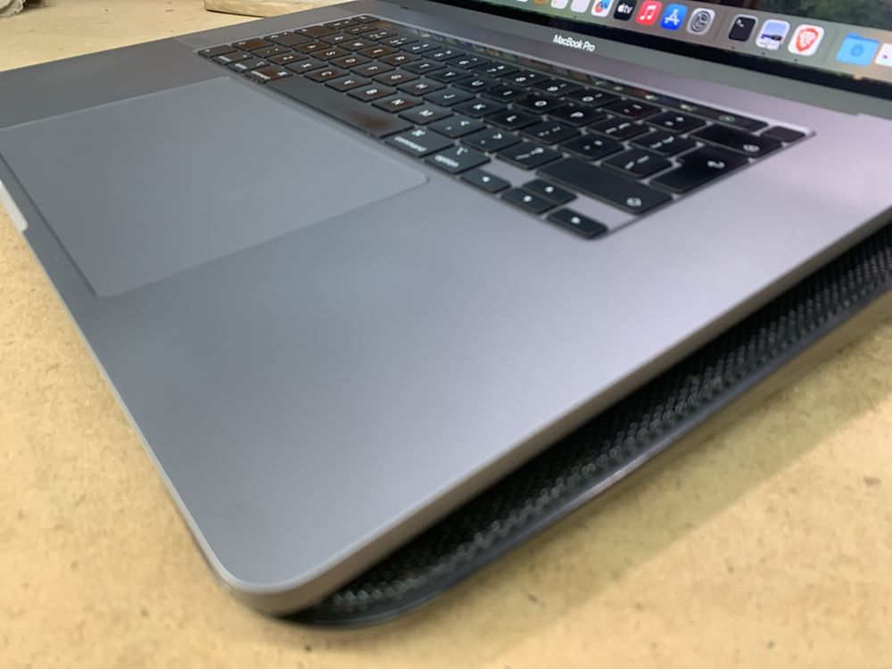 MacBook Pro 2019,A2141,16-inch,500GB/16GB