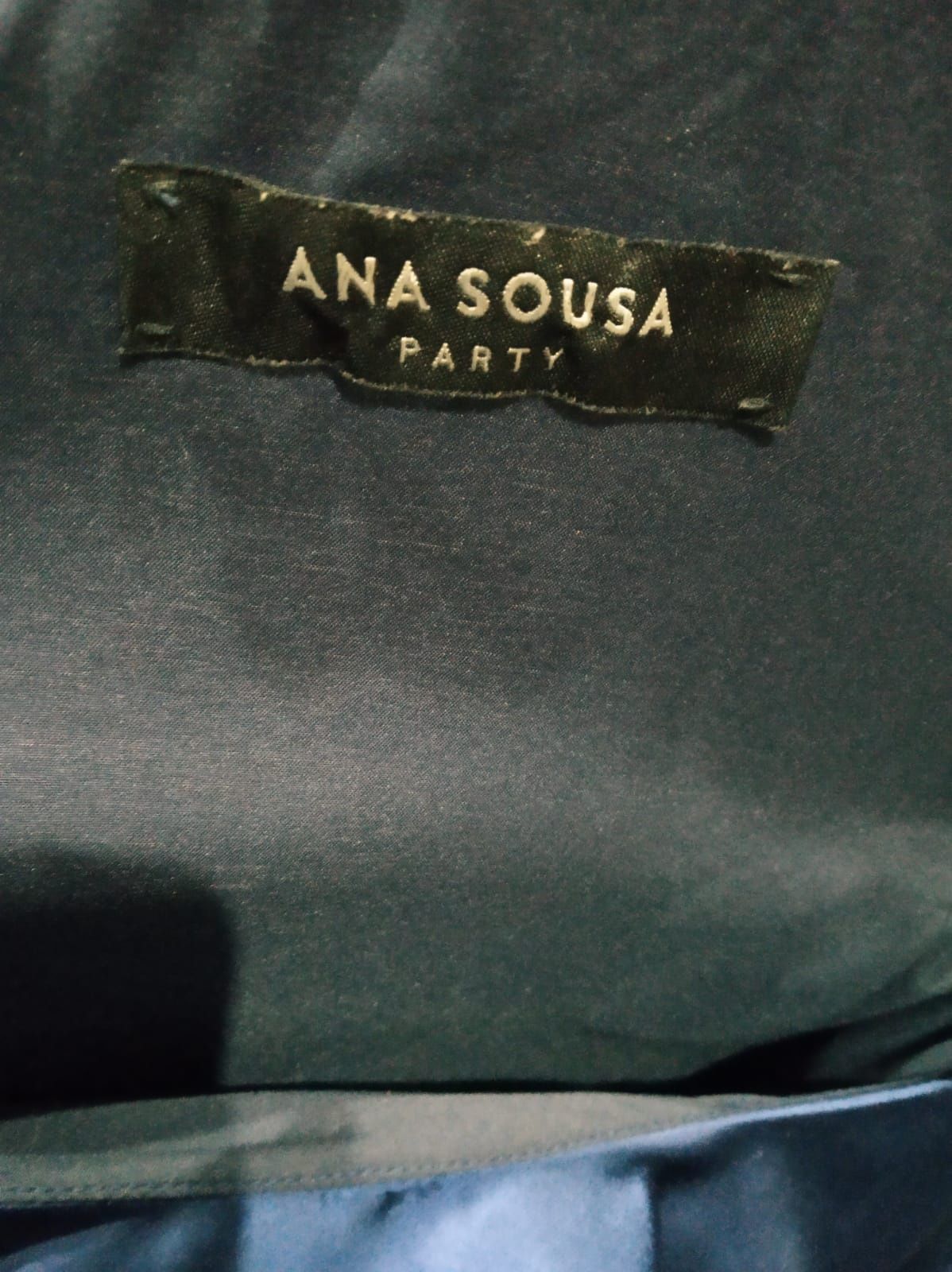 Vestido de gala usado uma vez
