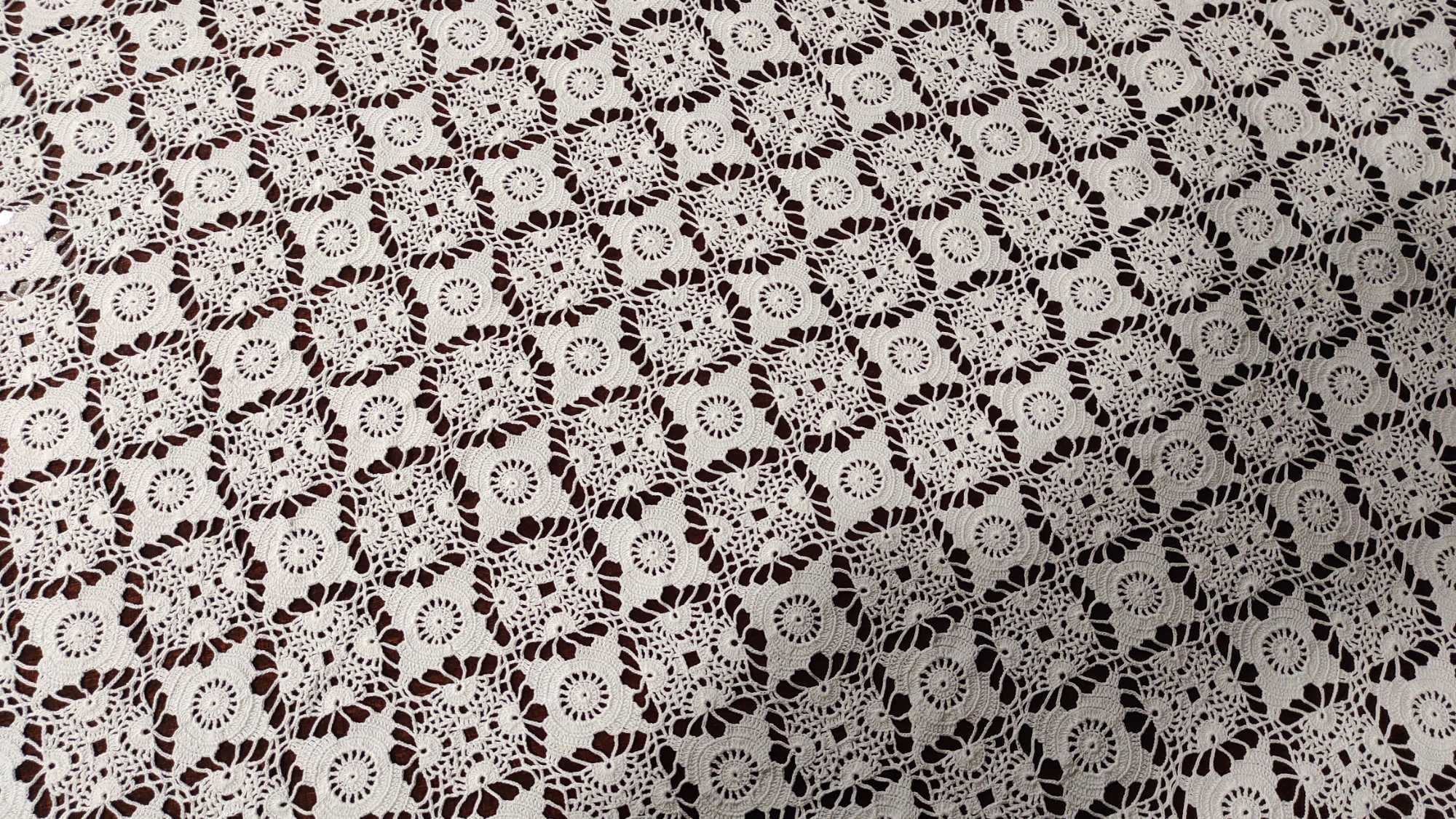 toalha de mesa quadrada em crochet feito à mão