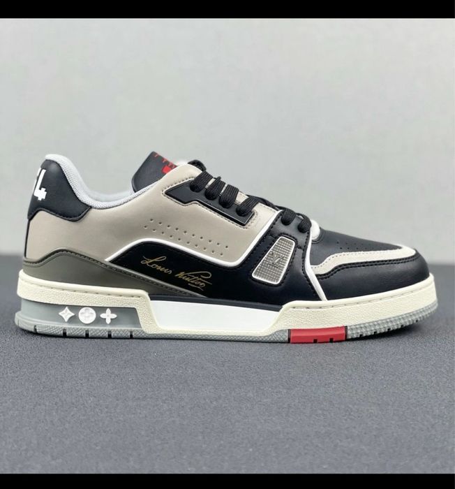 Sapatilhas LV sem uso