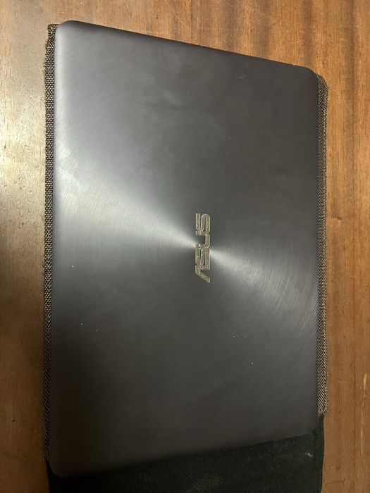 Asus Zenbook UX305LA