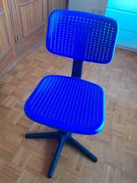 Cadeira Escritório Criança Azul Ikea+ Candeeiro Parede Azul Ikea