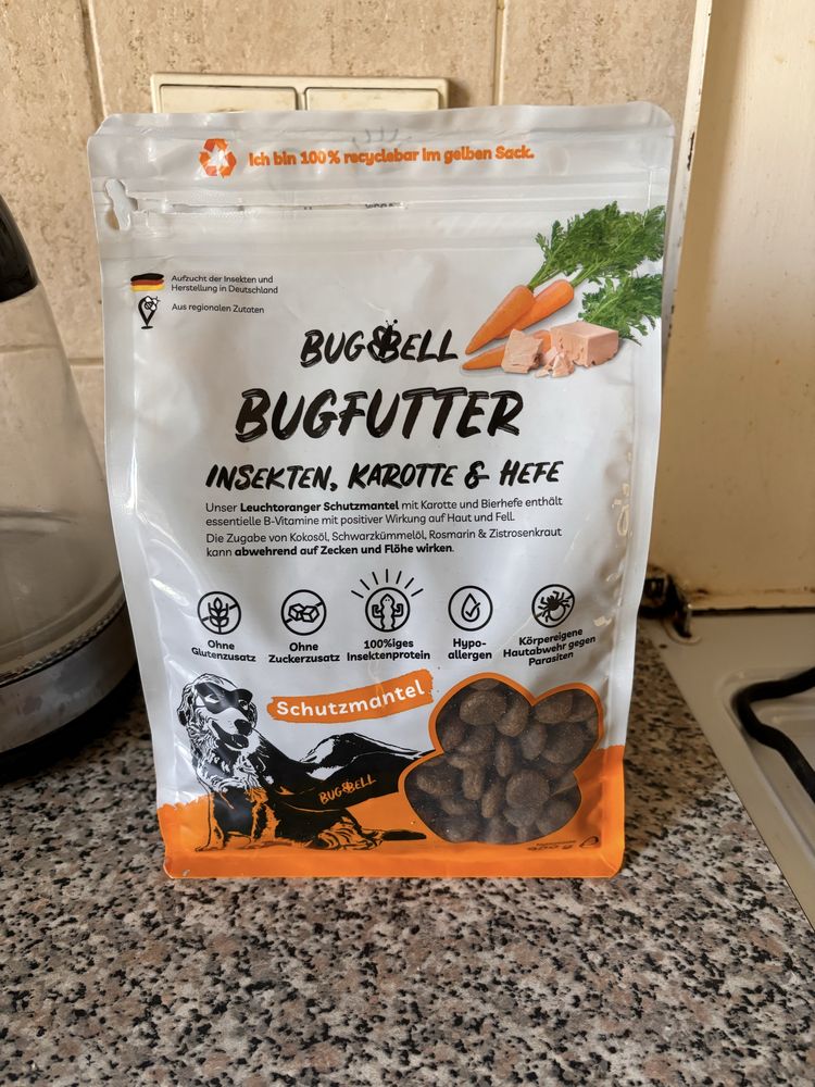 Sucha karma dla psów 900 g BugBell BugFutter, owady marchew i drożdże