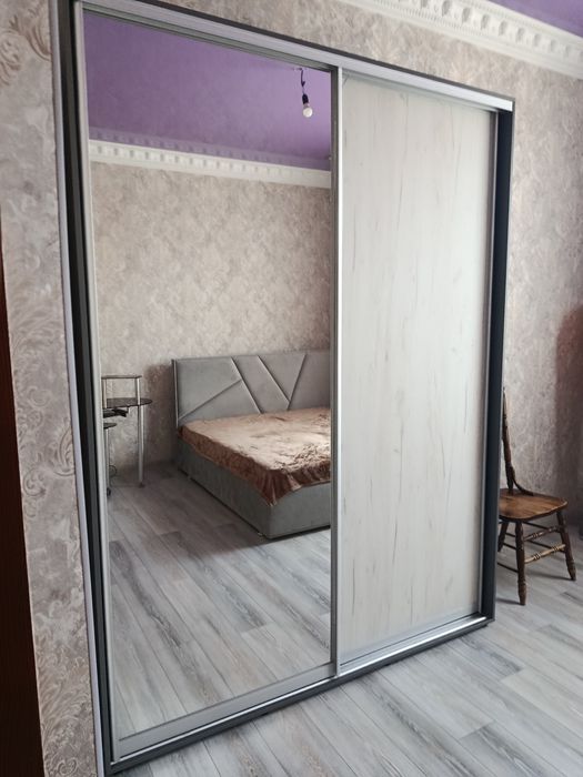 Окрема велика кімната,для дівчаток