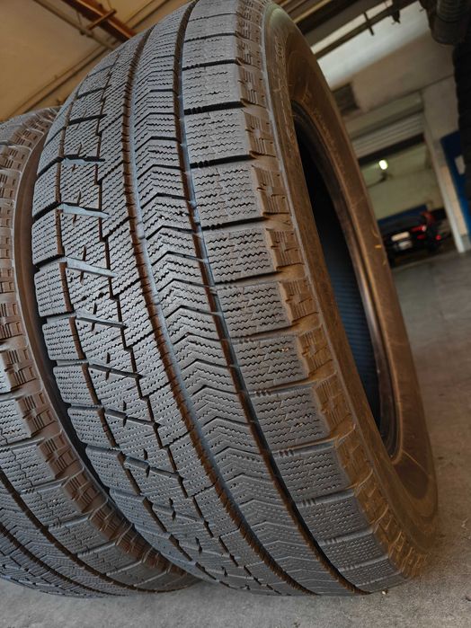 2шт. R16 225 60 шини зимові Bridgestone Blizzak VRX японські липучки