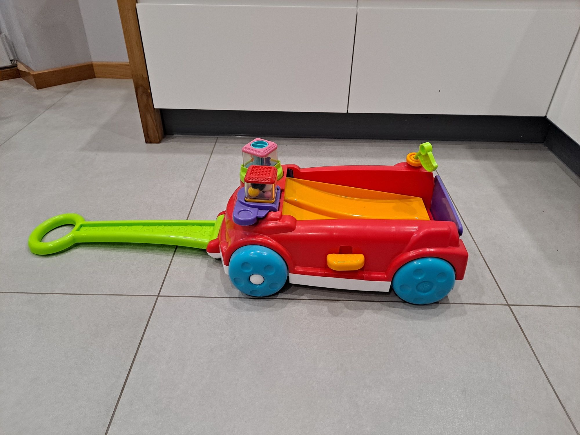 Fisher price przyczepka z klockami