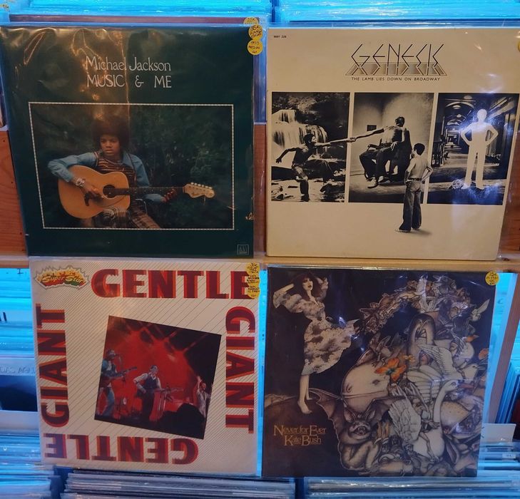 Cure Bauhaus Love & Rockets Queen  Gnr Delfins Doce Elvis K.Bush Elis