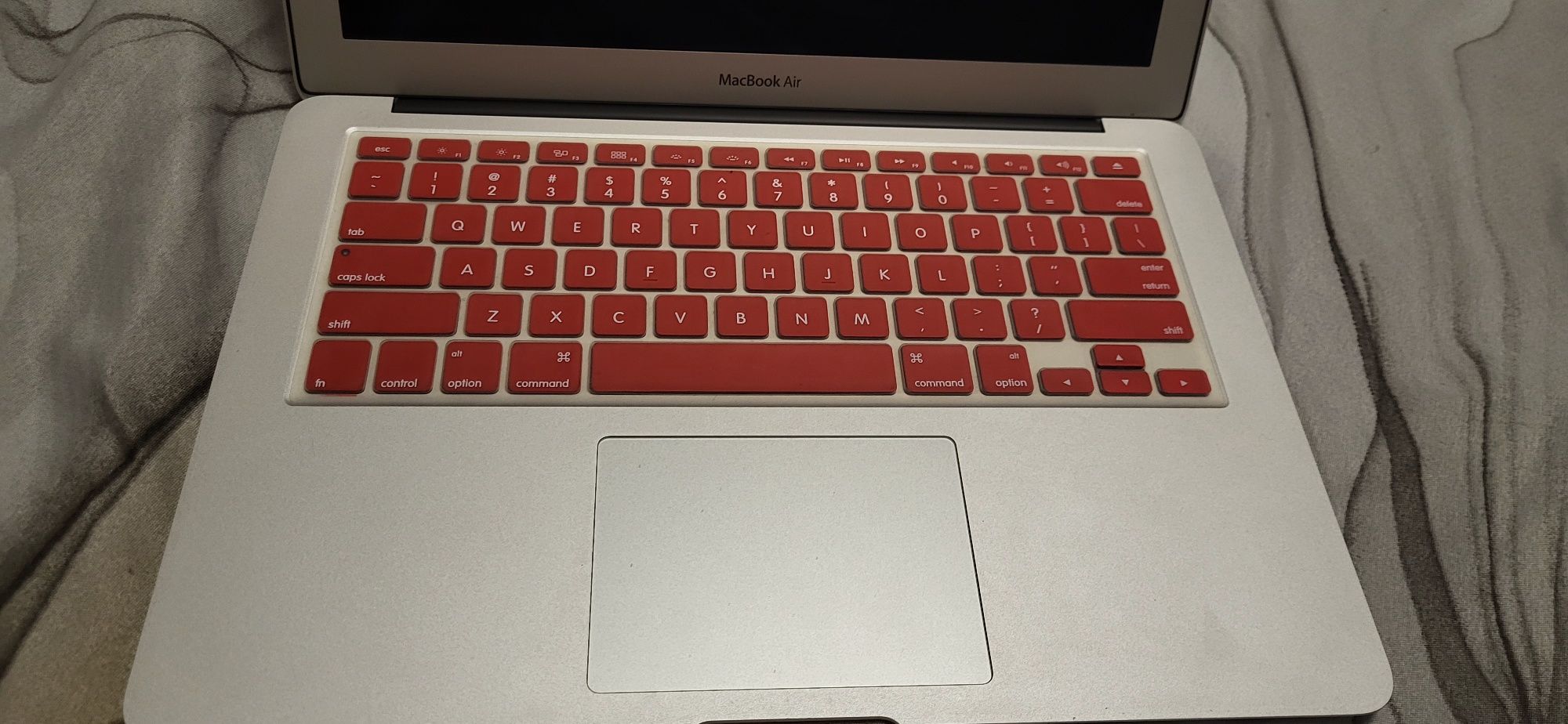 Продам  MacBook air