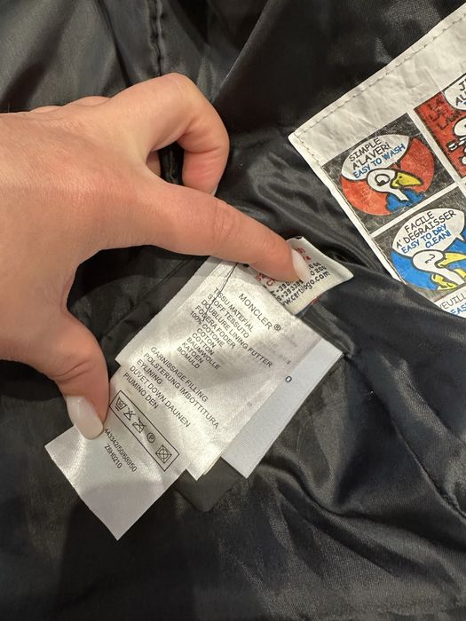 Пуховик , куртка Moncler